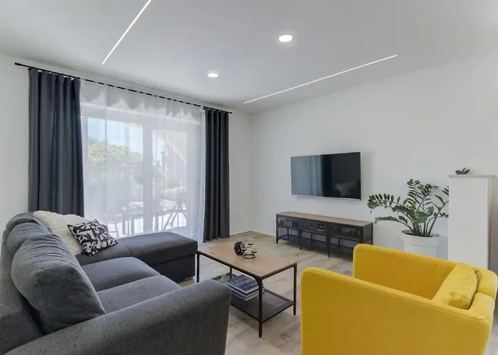 Nv Sun 23 By Aneo Travel * Novi Vinodolski