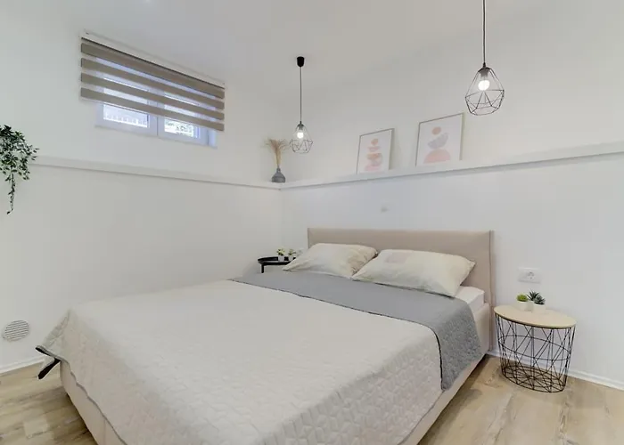 Nv Sun 23 By Aneo Travel